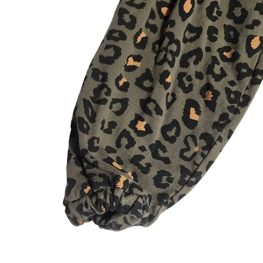Vans Leopard Printed Boxy Mock Neck Long Sleeve T-Shirt Small